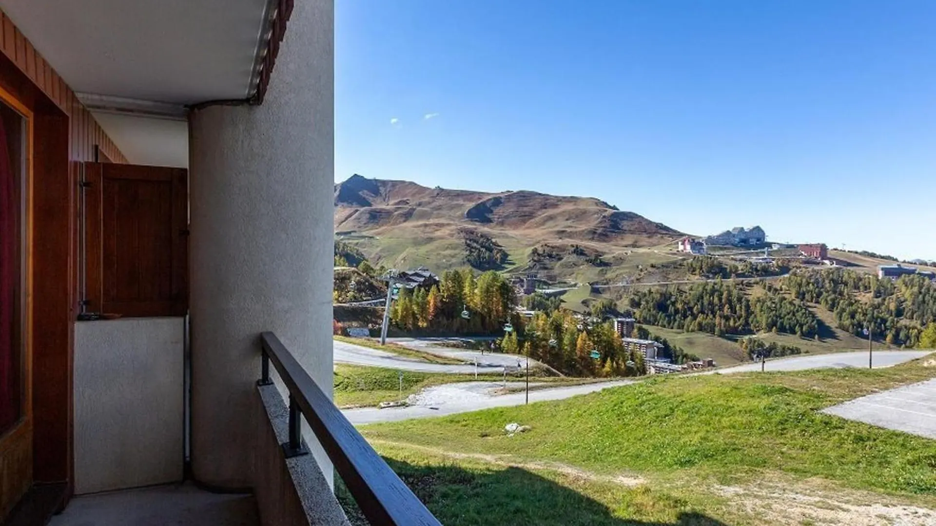 2 Pieces Avec Acces Direct Aux Pistes - 5 Personnes - Wifi Inclus - Fr-1-351-68 Apartment La Plagne 0*,  France